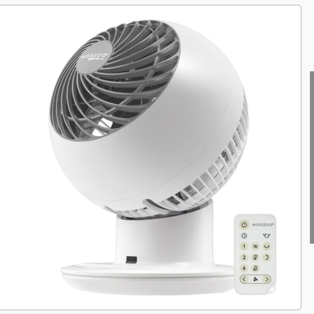 White Oscillating Fan with Remote